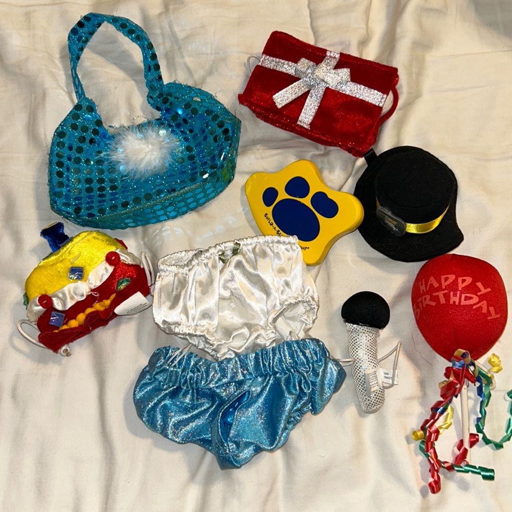 Build-a-Bear accessory bundle